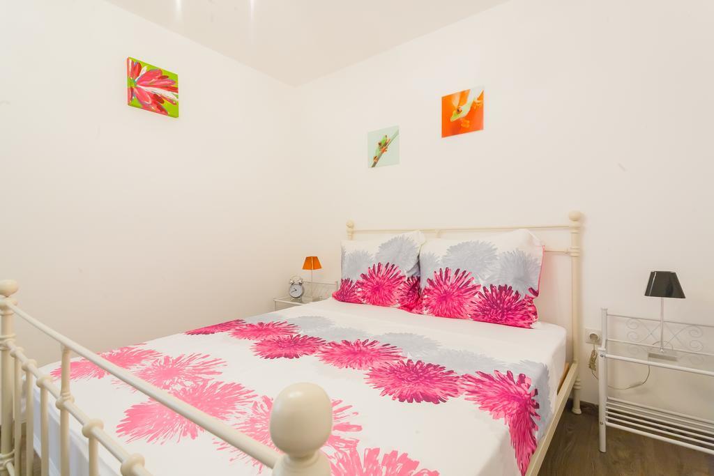 Apartment Mia Sveti Stefan Esterno foto